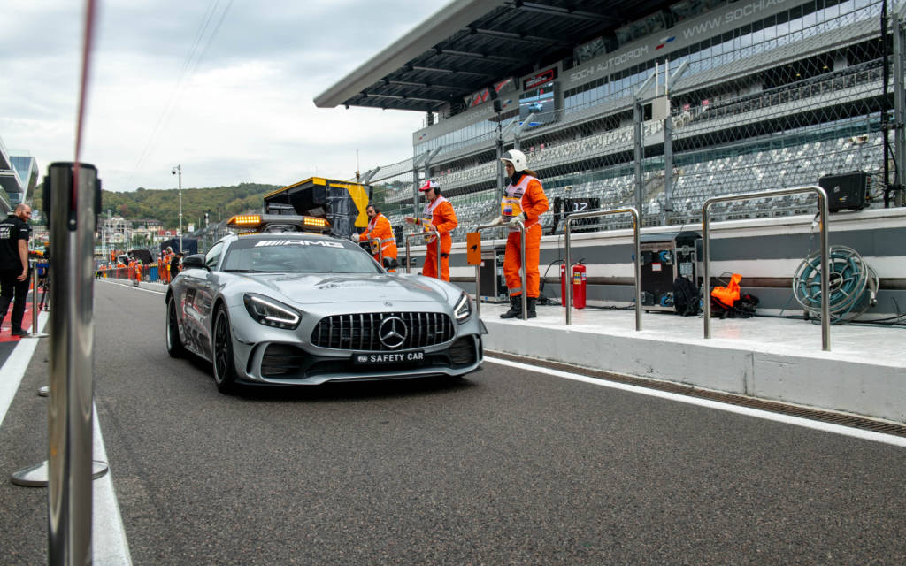 Race restart after Safety Car in F1
