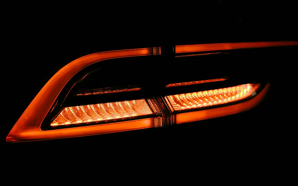 Understanding how adaptive taillights system work