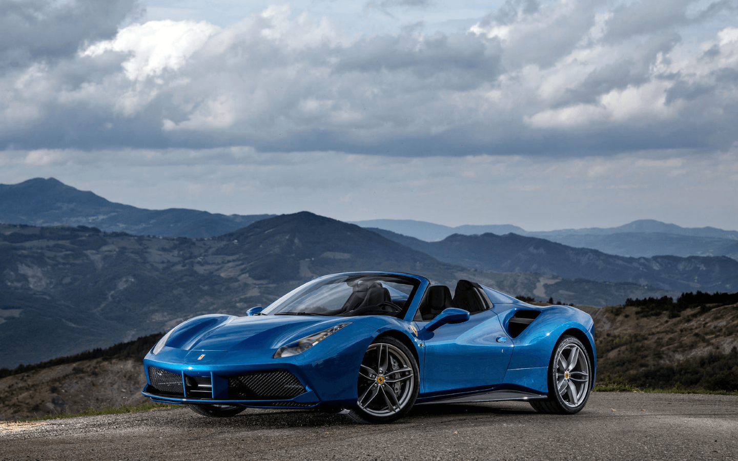 فيراراي 488 GTB