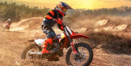Dubai offers a variety of dirt bike trails