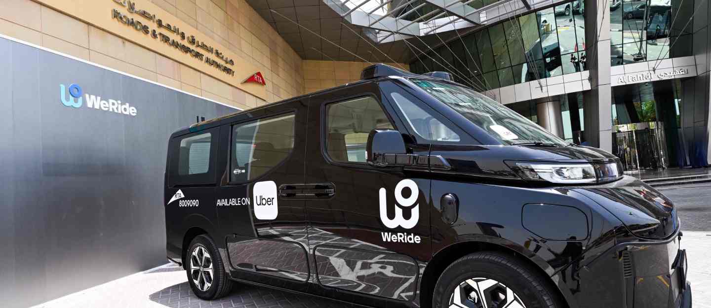 autonomous robotaxi service in Dubai