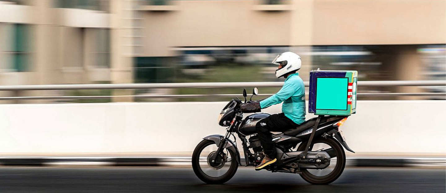 additional front plate for delivery motorcycles