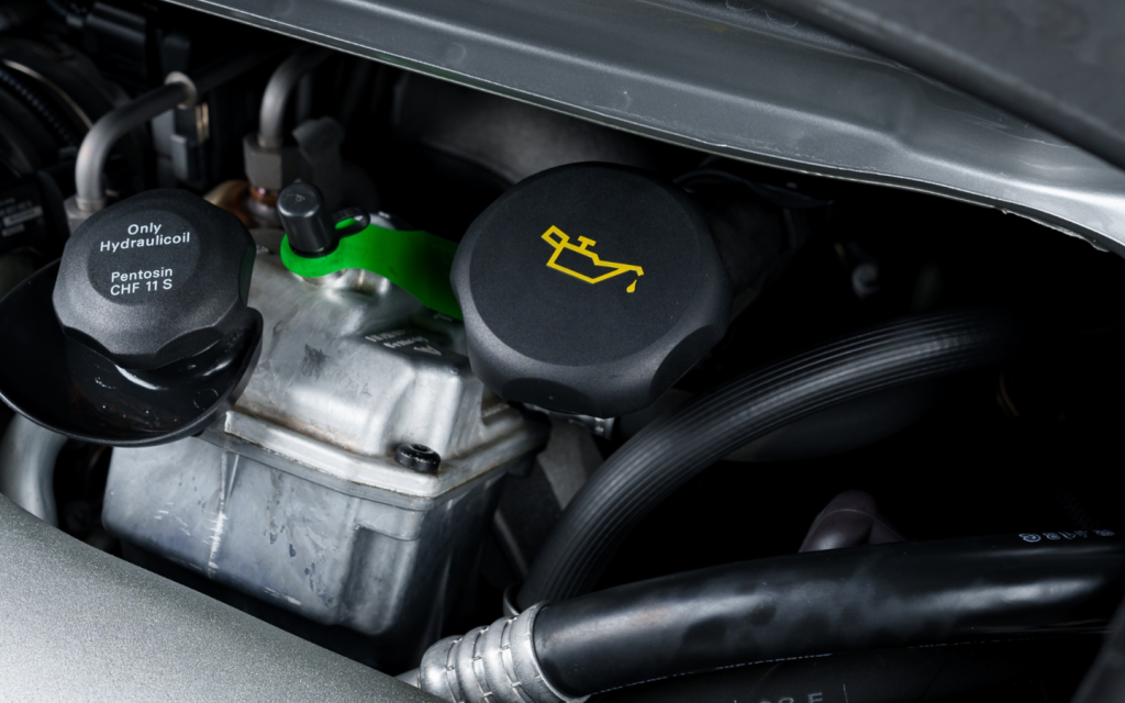 diagnosis of Smoke from engine oil cap