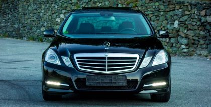سيارة مرسيديس
