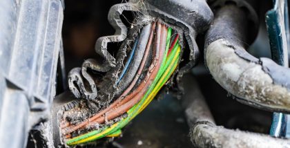 اسلاك سيارة