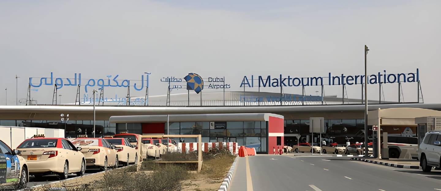 مطار آل مكتوم الدولي