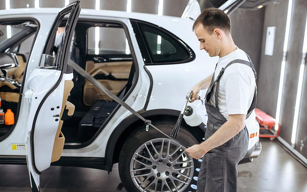 A frayed seat belt safety risk should never be ignored