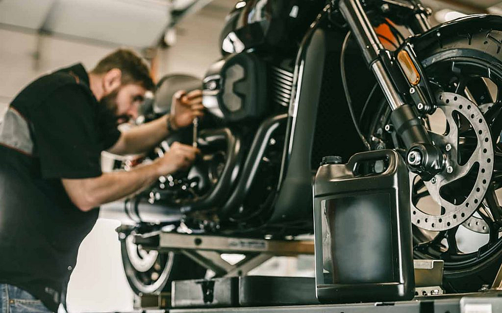 motorbike engine oil guide