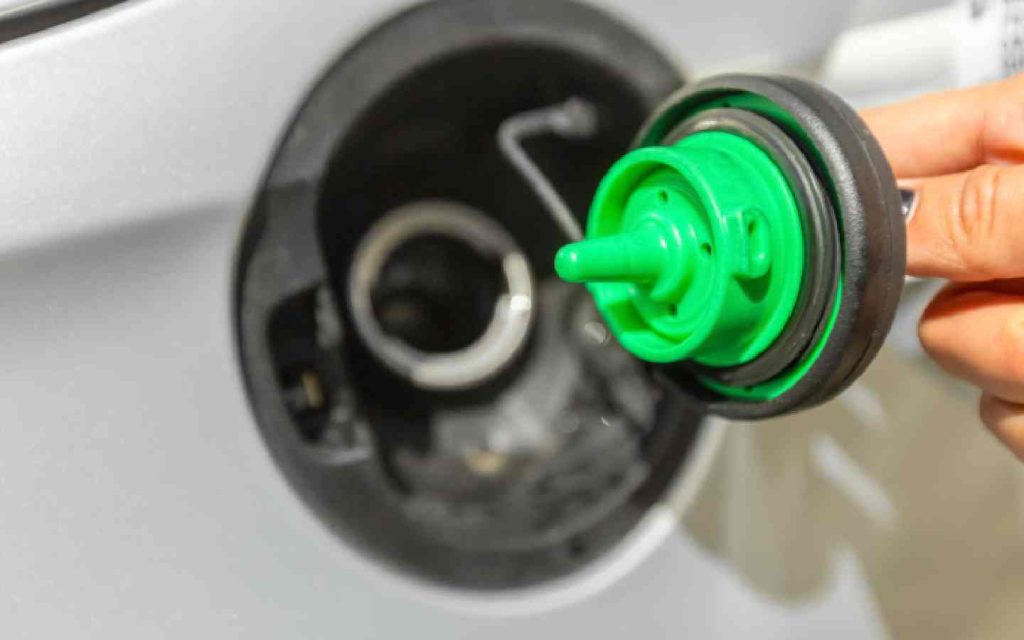 check engine light is on after filling petrol can be because of loose fuel cap