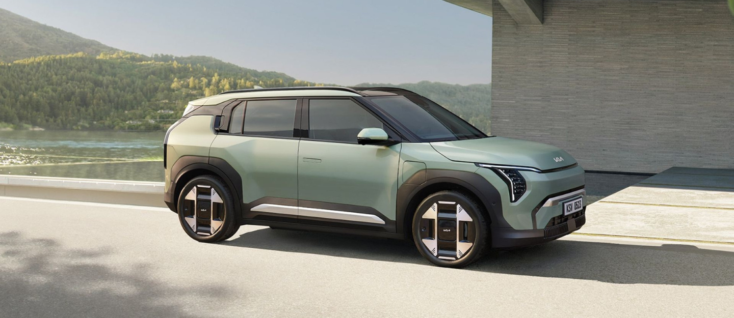 سيارة كيا EV3 إصدار 2026 من الخارج