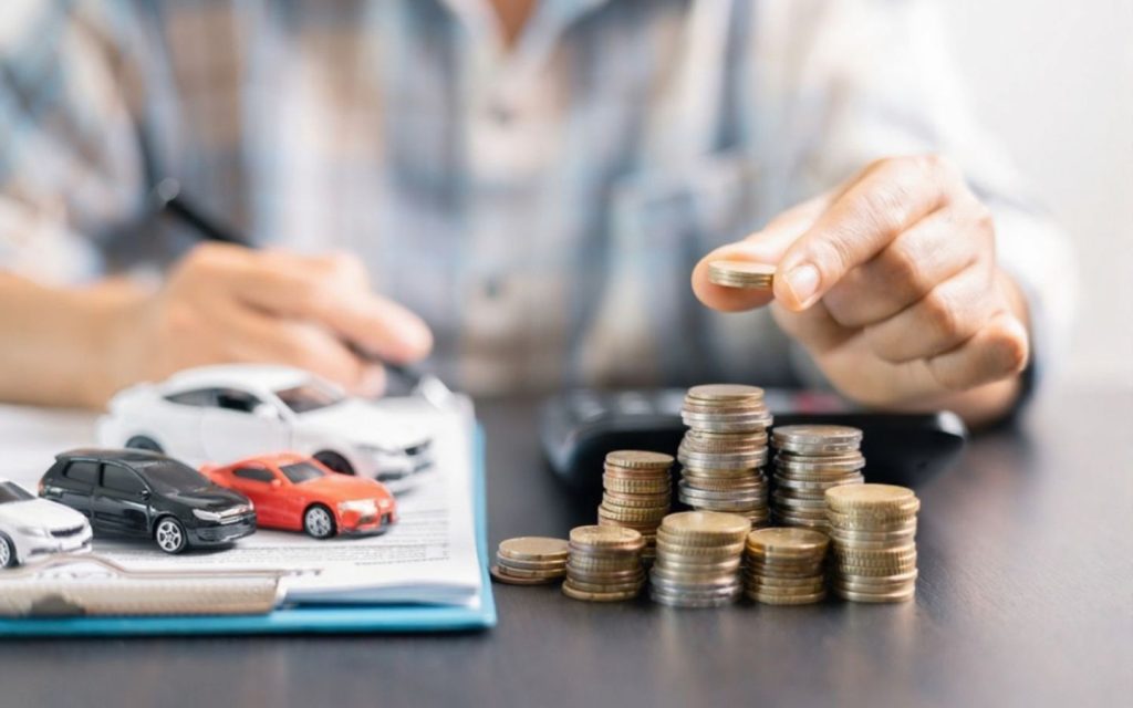 There are key factors to consider before taking a car loan in the UAE.