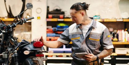 There are many motorcycle workshops in Dubai