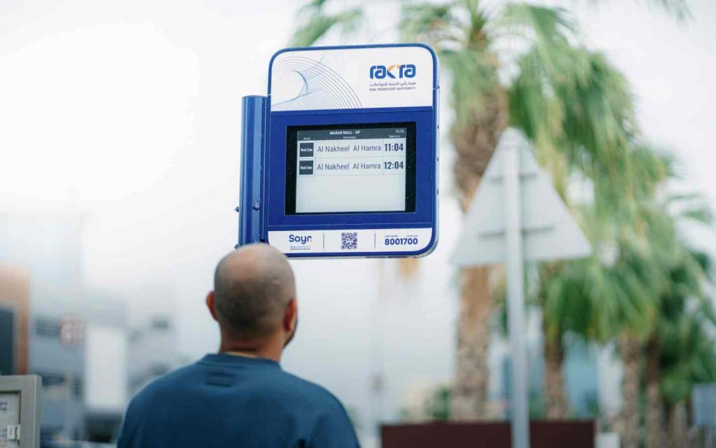 get real-time updates on RAK bus timings and routes