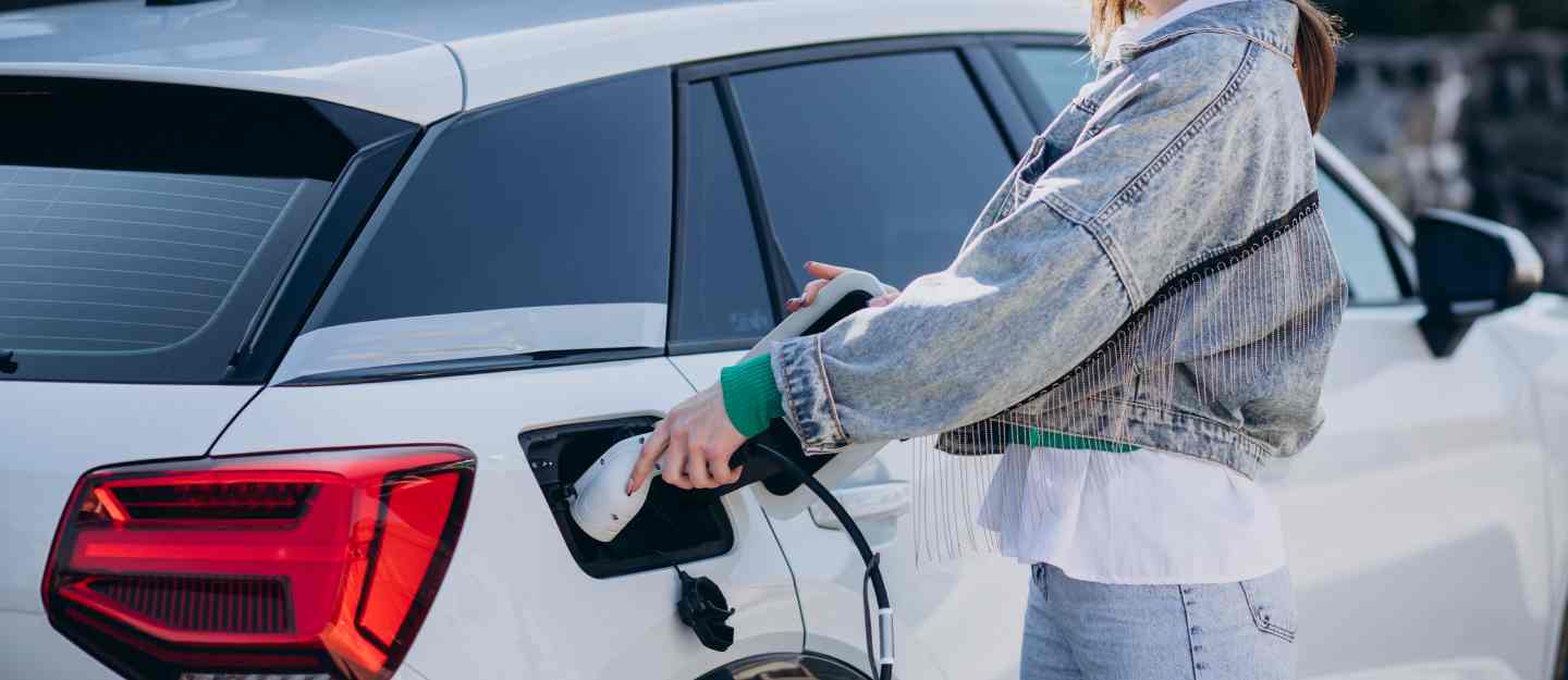 DC fast charging on an EV battery
