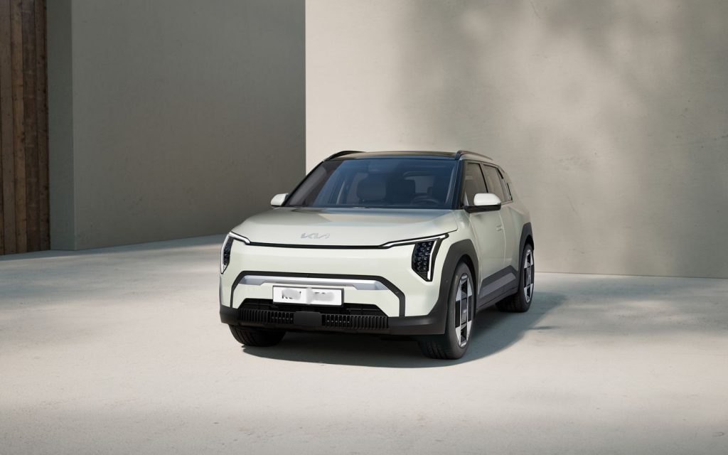the exterior of Kia EV3 2026 edition