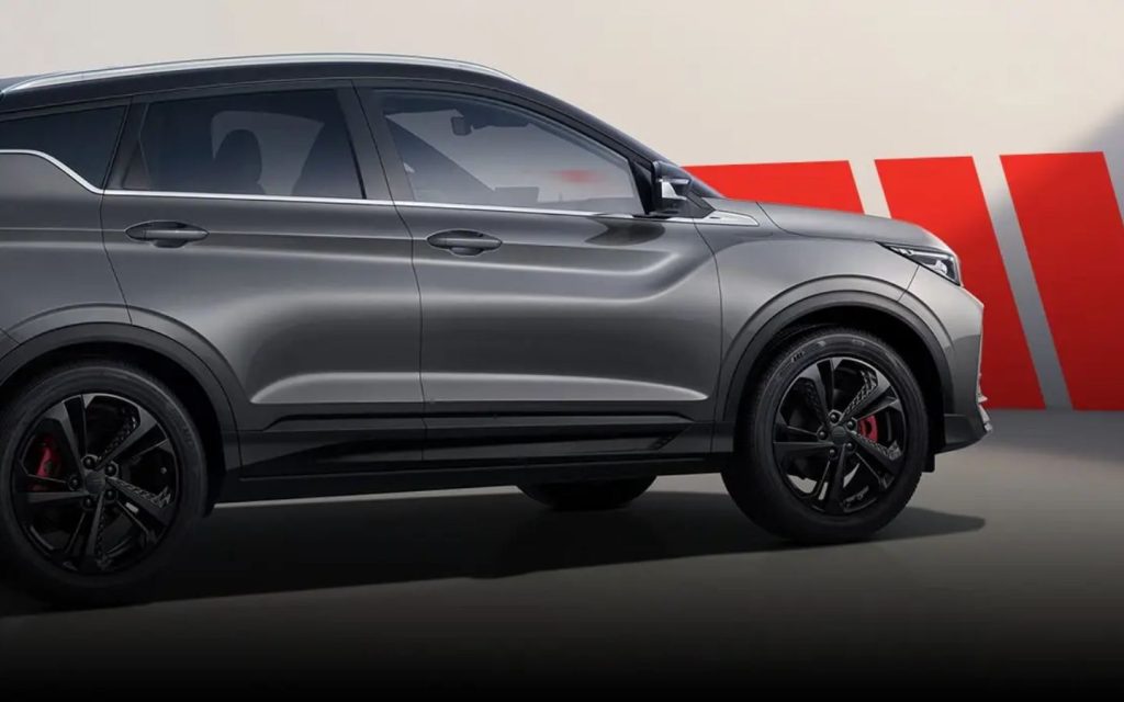 Coolray features a sporty exterior