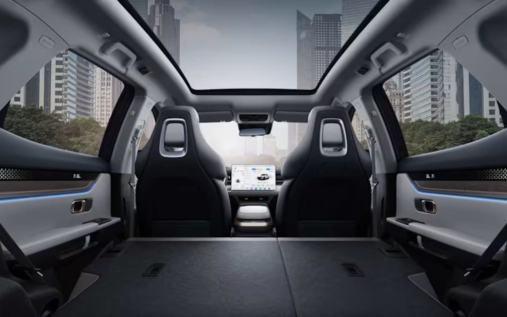 Interior of Dashing