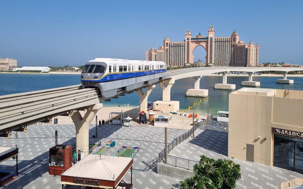 palm monorail operates all days of a week